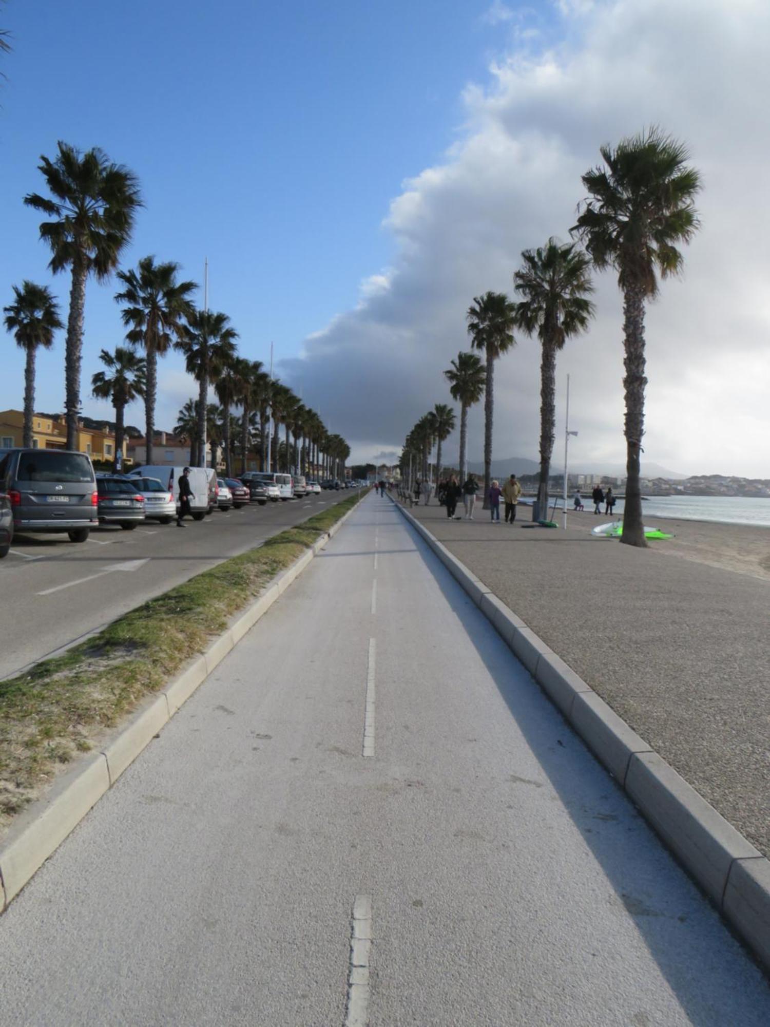 Sanary- La Vie Est Belle- Centre Ville 2 Minutes A Pied- Plage 5 Minutes Exterior photo